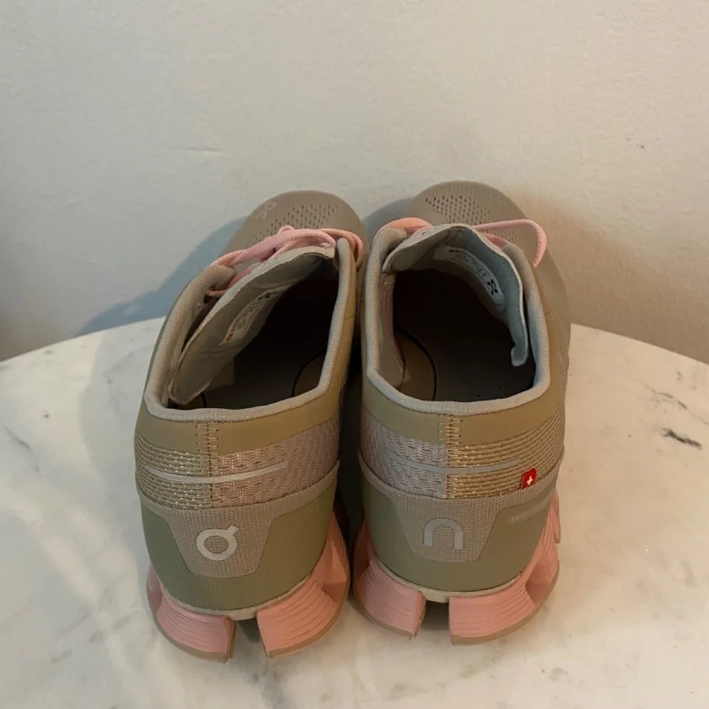 On Cloud X Running Shoes Sand Rose